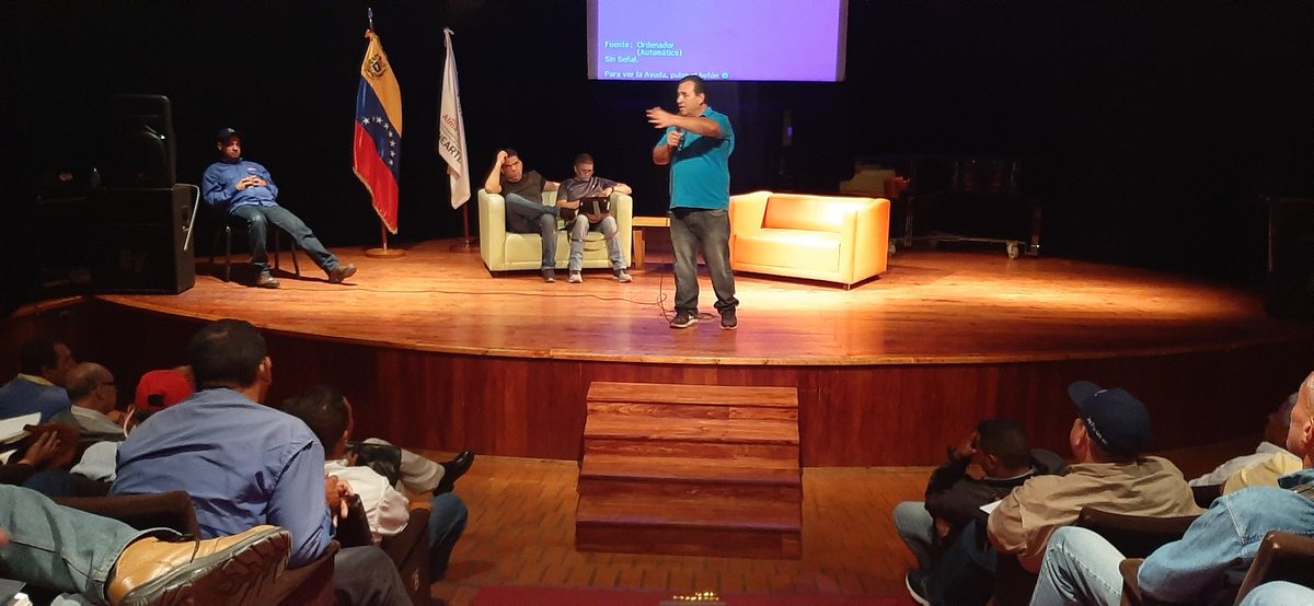 FtuvNoticia's tweet photo. #Hoy #EsNoticia la directiva de la #Ftuv en conversatorio en #Unearte  con los sindicatos afiliados para afianzar los acuerdos colectivos del sector #universitario 
#JuntosTodoEsPosible #NoMoreTrump https://t.co/ZzJfzNcSSJ