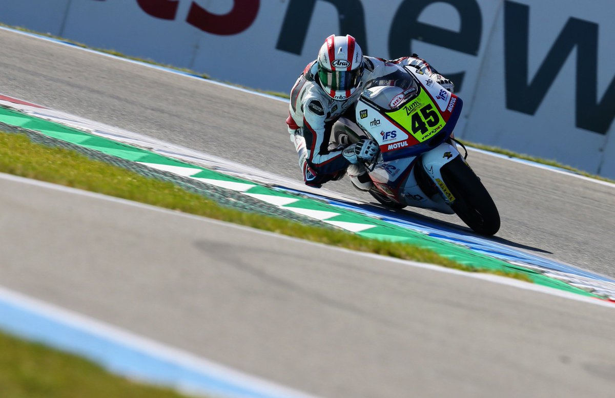 Assen butter.    
📷 <a href="/Bonnie_Lane/">Bonnie Lane</a>