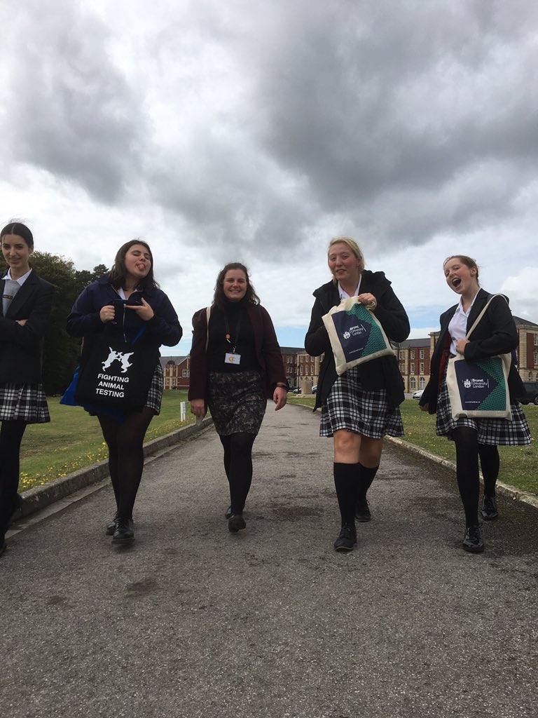 Dovercolscience's tweet photo. We’ve had such a lovely day at @RMASandhurst even managed to get the Academy Sergeant Major to take a photo with the College students #armystem https://t.co/6LFtR2iioS