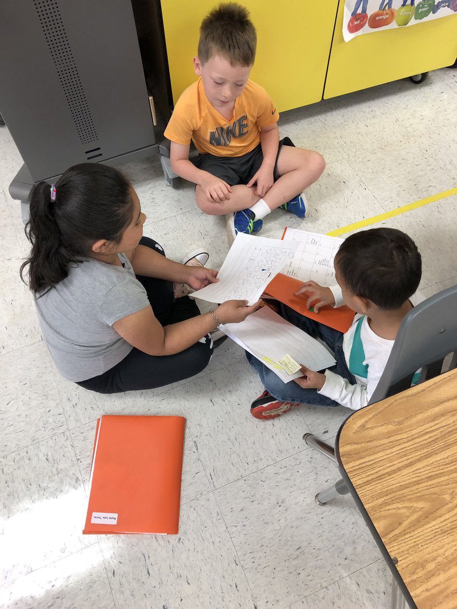 MsStolzMustangs's tweet photo. Coaching with Kindergarten friends on how to develop our story ideas! @MeadowlandElem @MustangPurdy @AP_Quigley https://t.co/MmYa2mLMWq