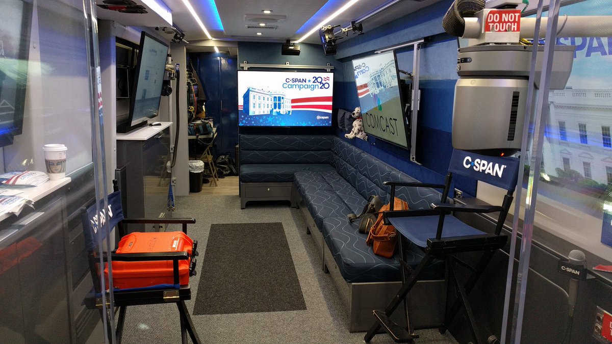 StineEckert's tweet photo. Welcome @cspan at @waynestate ! @WSU_COM student Xenya Burdo is reporting on the #cspanbus on campus for the @TheSouthEndWSU - check out the bus and tell C-SPAN reporters the questions you have for the 2020 US presidentail election candidates. #hive55 #wsucom2100 https://t.co/xPssLirg6s