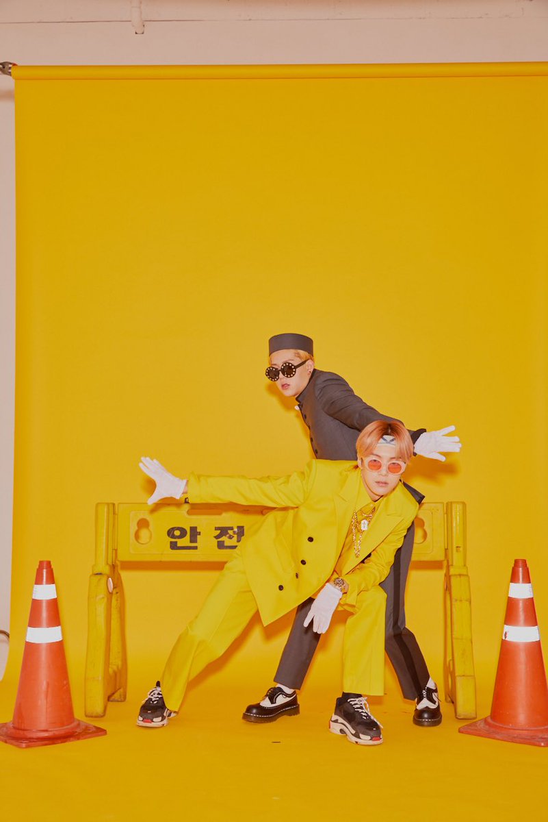 OfficialMONSTAX's tweet photo. [#민혁] 옹심이 B컷 선물 2 https://t.co/oEx5ZYKcVu