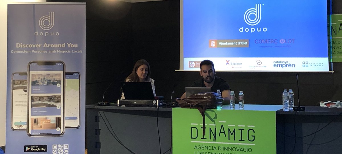 Connectar les persones amb les #botigues de proximitat; aquest és l’objectiu de l’#app <a href="/dopuoapp/">Dopuo</a>. Avui, presentació a càrrec d’<a href="/aleixlagares/">Aleix Lagares Tané</a> <a href="/ayonowdotcom/">Ayonow Digital Agency</a> a <a href="/DinamiGarrotxa/">DinàmiG</a> . La importància de la #digitalitació #comerc #olot , entrar a les botigues, #experiència #fidelització