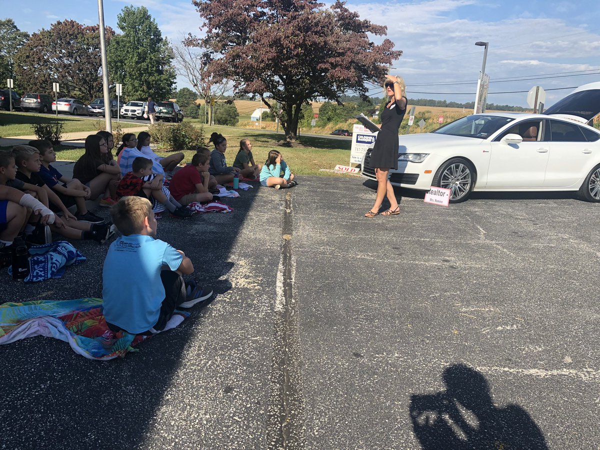 Next up at Careers on Wheels- Mrs. Romine with Coldwell Banker! <a href="/FawnArea/">Fawn Area Elementary</a>