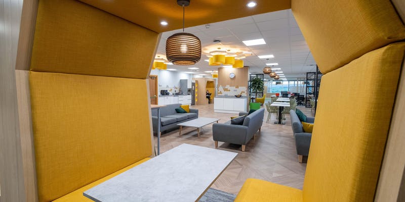 Have you ever wondered what makes an effective office space? Don't miss out on this brilliant event hosted by idesign tonight at @Betterworkspace 2019 award-winning venue, South West Academic Health Science Network! bit.ly/2ns2KeU