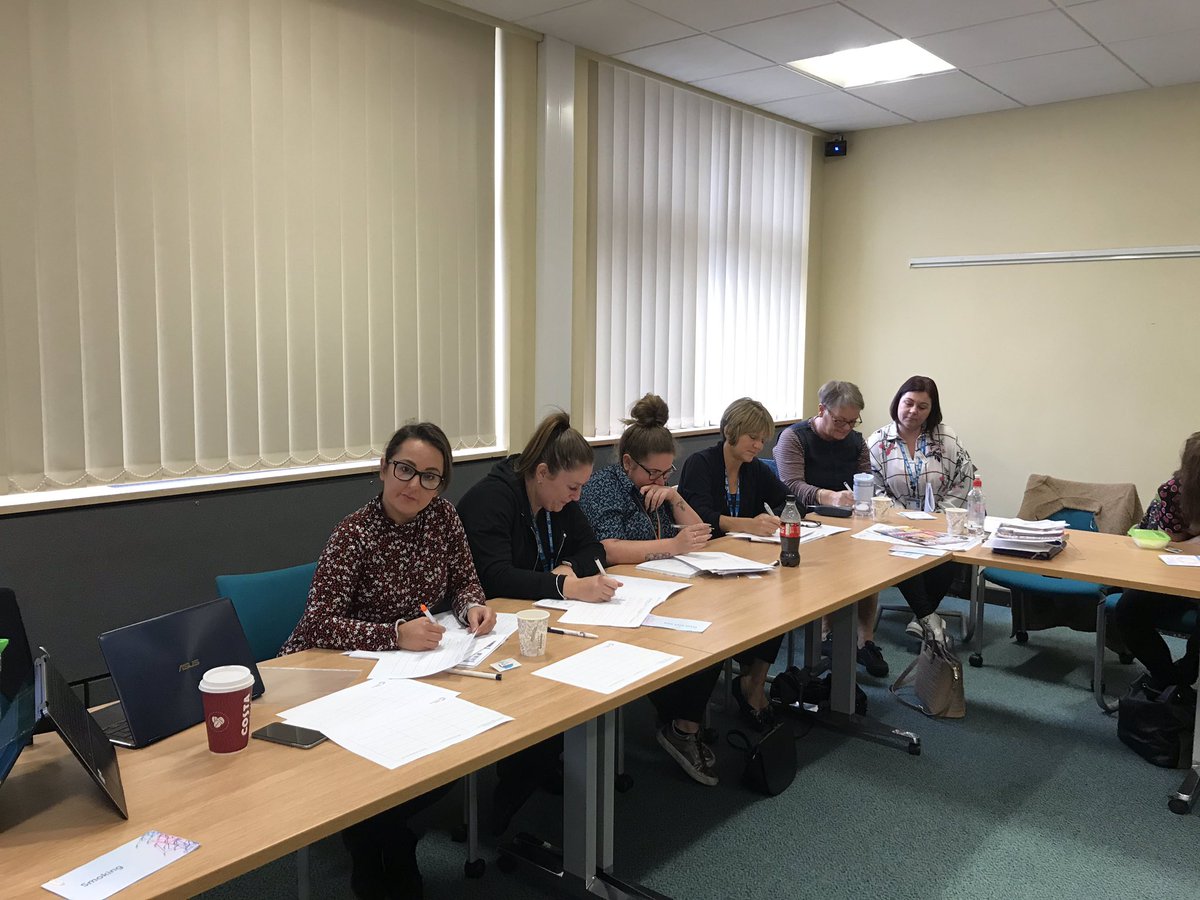 Launching the Primary Care Cancer Champions workshop in #Oldham <a href="/CR_UK/">Cancer Research UK</a> <a href="/OldhamCouncil/">Oldham Council</a> @oldhamcares to encourage the people of Oldham to go for cancer screening to spot cancer early.