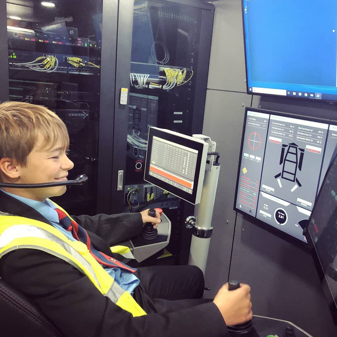 Osbit's tweet photo. We're having a fantastic day supporting @GlobalMarineGr in showing 20 local schools some of the amazing subsea engineering developed in our region at the @PortofBlyth STEMtastic event! #NorthEastEngineering #PortofBlyth #Osbit #GlobalMarineGroup #EnergiCoast https://t.co/2eQKL3a8Sd
