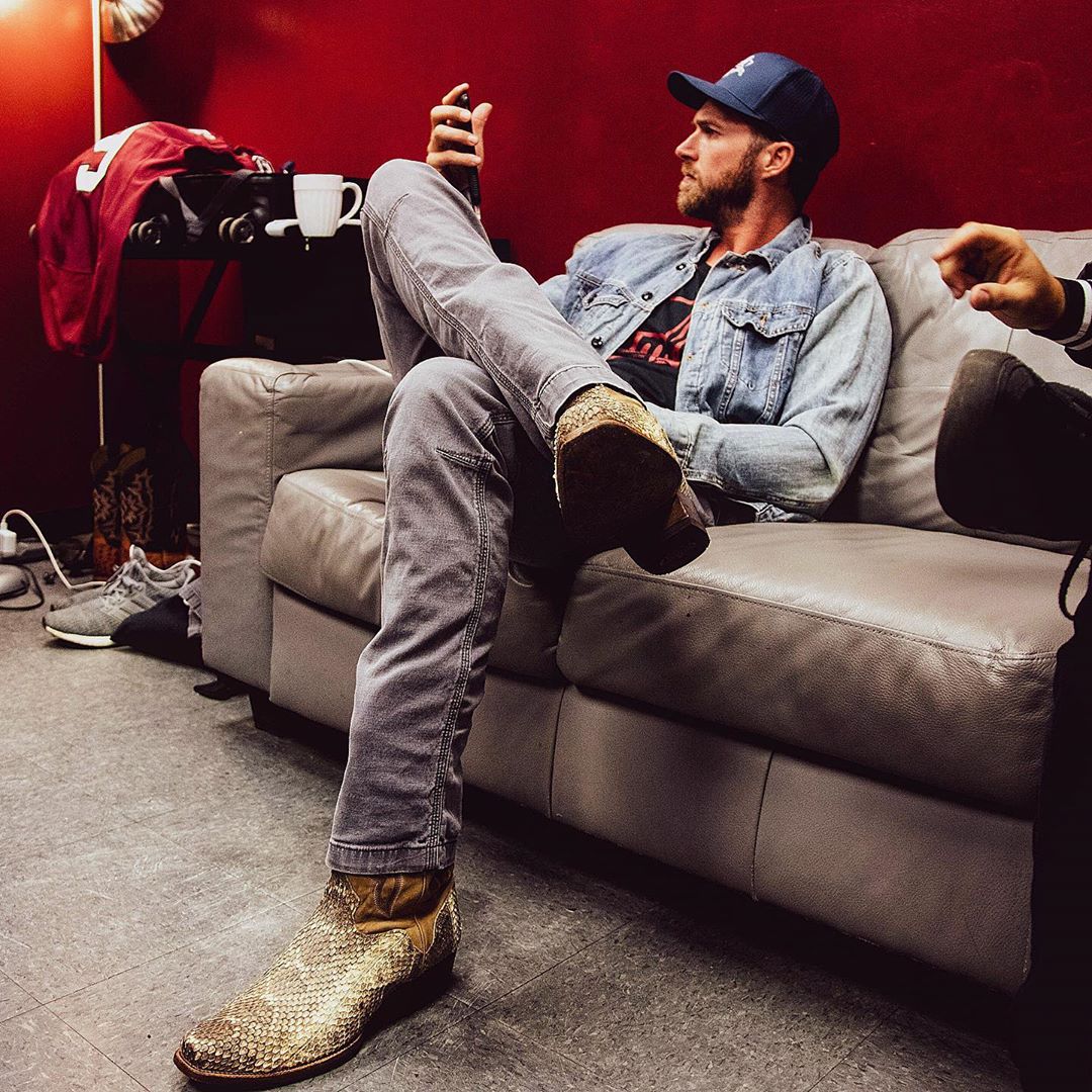 Riley Green on Twitter "When someone tweets that every road shouldn’t