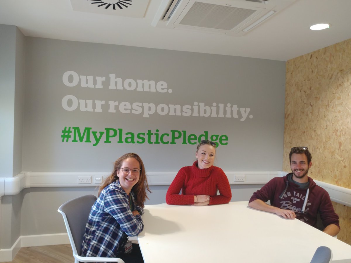fionidae's tweet photo. @Victoriafscott_ @jessjanehurley @UniOfHull @MinniePlastique @bedform @SBRLabs @FeeTenbrink Three new PhD researchers from the #microplastic cluster making their #MyPlasticPledge https://t.co/IKdQWnqUyp