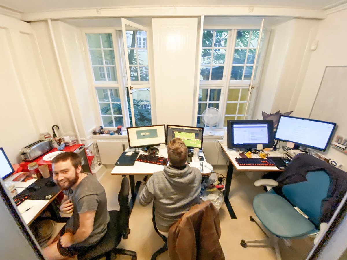 flarup's tweet image. These wonderful people have outgrown their office in @Spilhuset— which means we have a cosy 3 pax private office available! (this rarely happens) 

Know someone who needs a great spot to work from? I’ll gladly give a tour of our space 📩 hello@spilhuset.com #dkgame #cphftw