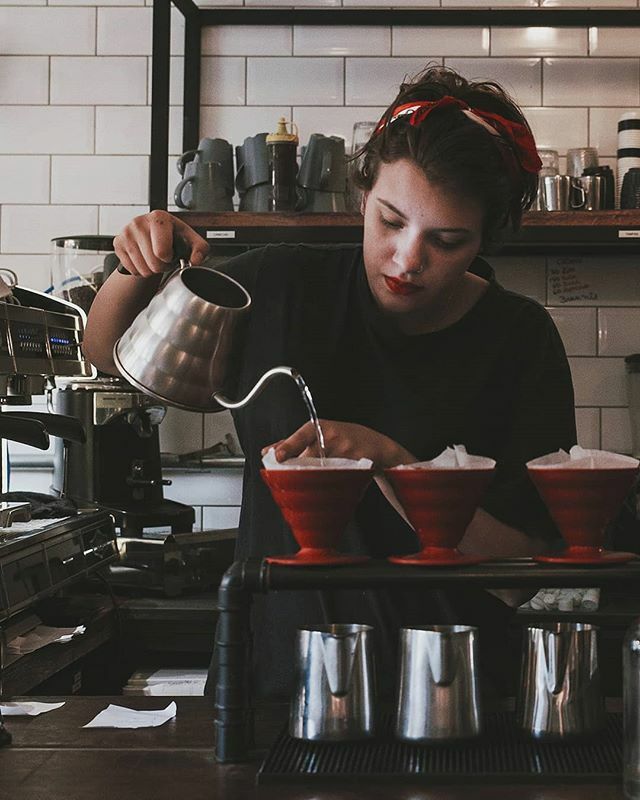 Uma das pessoas mais importantes para True, a Carol esteve com a gente desde o início e foi só dedicação. Ela sonhou junto com a gente e fez a nossa história ser possível.

É ela quem cuida dos nossos baristas e gerência toda a nossa operação. Se você pa… ift.tt/2lZtOSt