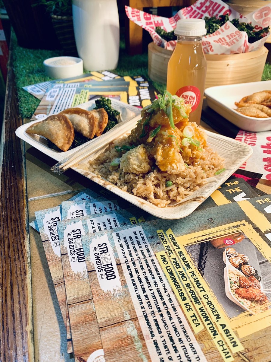 dannewtongreen's tweet photo. Today marks the end of a crazy, emotional and throughly enjoyable street food tour. What better way than to end on a high in Poole overlooking the harbour. Hopefully it continues our journey into delivering curated experiences #IssTrueFood #IssFoodServices #FoodTour #StreetFood https://t.co/eqQaYauWmy