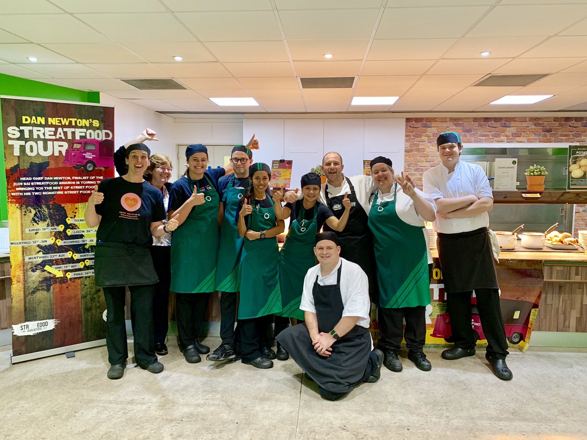 dannewtongreen's tweet photo. Today marks the end of a crazy, emotional and throughly enjoyable street food tour. What better way than to end on a high in Poole overlooking the harbour. Hopefully it continues our journey into delivering curated experiences #IssTrueFood #IssFoodServices #FoodTour #StreetFood https://t.co/eqQaYauWmy
