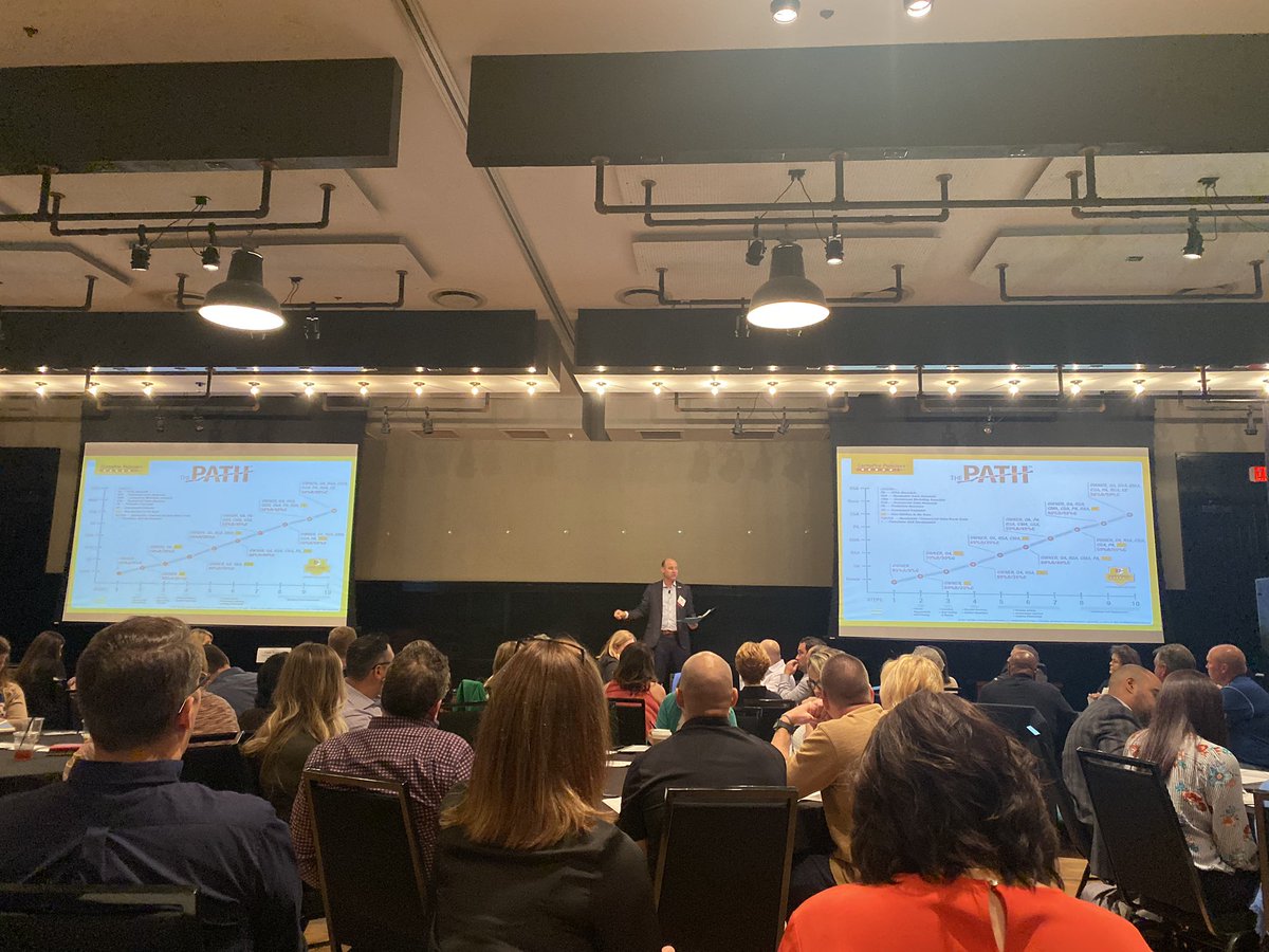 Zach_Attack7's tweet image. Mike Stone with CertaPro discussing some case studies. #OperationsConference @Franchising411