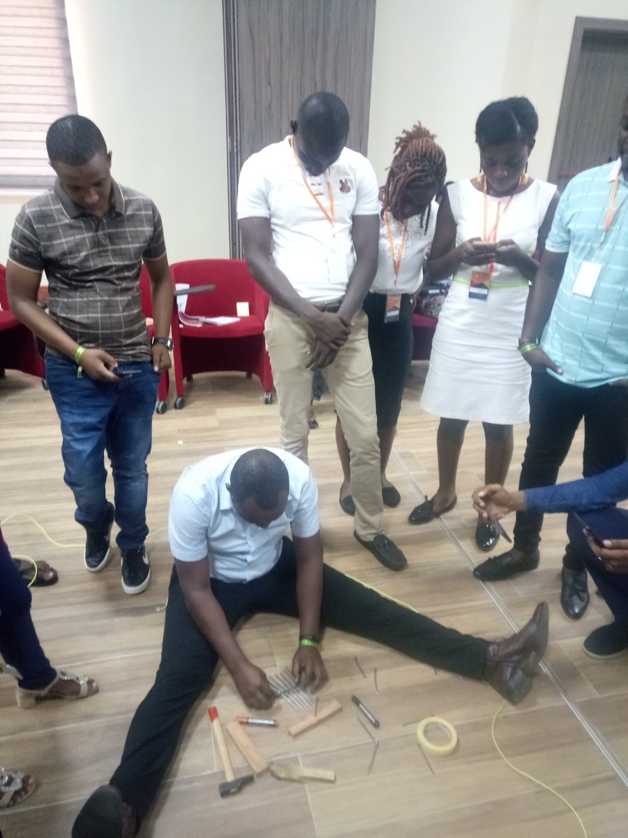 ashokaafriquefr's tweet photo. Exercise sur la créativité avec les changemakers #amexlead #SocEnt @AshokaAfriqueFr @AshokaAfrica #FabriceMuchiga https://t.co/eyivIKgPKm