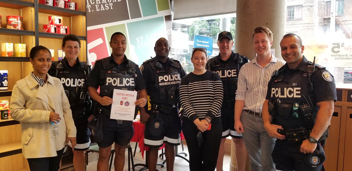 tpsrecruityou's tweet photo. Come join us for a free coffee! Coffee with a cop!! Let's talk! @VillageTownCops @TPS51Div @ParksAndThomas #communityengament #regentspark https://t.co/7JRLVIKc2k