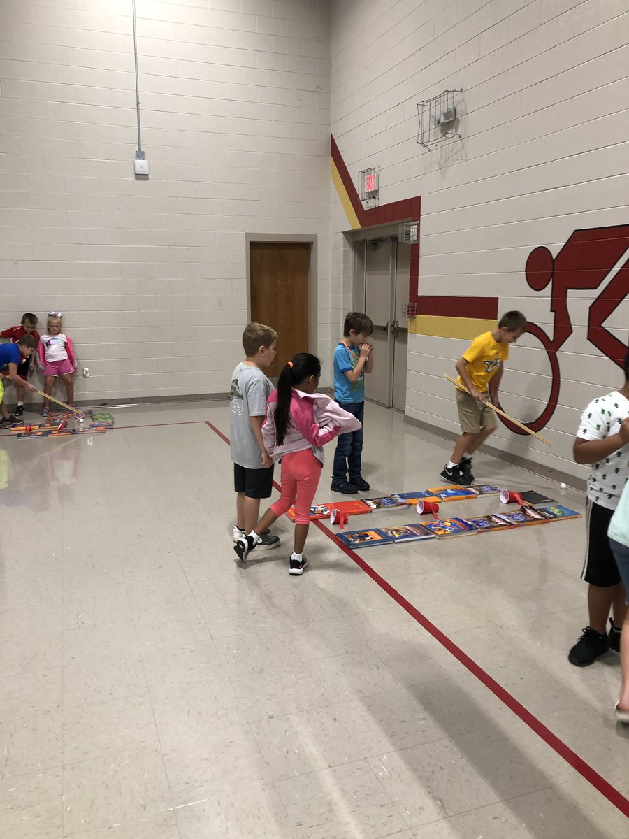 secondgradestew's tweet photo. Welcome to JBES Forces and Motion mini golf! #JBES #WeAreRCSTN https://t.co/jiiOr92Xc1