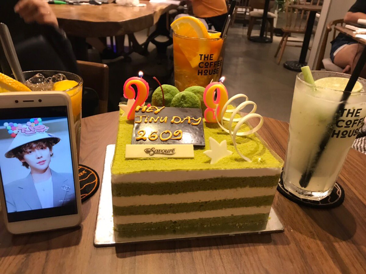 Imjadeervn's tweet photo. 우리 이쁜이 진우 생일 축하합니다 💙💙💙💙싸랑해
#HAPPYJINUDAY  #HEYJINUDAY
@official_jinu_  @yg_winnercity https://t.co/tKpGpgnv8y