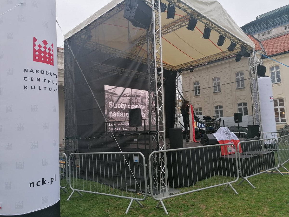 ContraMundumPL's tweet photo. Trwają próby do koncertu. Początek o godzinie 18:00 na dziedzińcu @MKiDN_GOV_PL

@NCK_PL #muzykapatriotyczna #IIWojnaŚwiatowa #przeciwświatu https://t.co/IcD4Ydb1FL