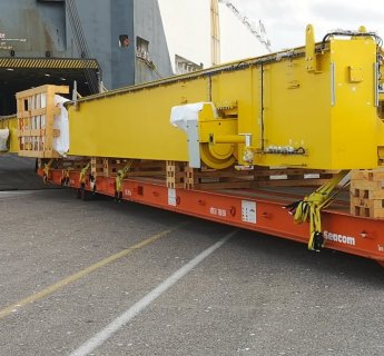 HeavyLiftPFI's tweet image. Complex loading for #Sparber shipment. #HLPFI #HoeghAutoliners #RoRo heavyliftpfi.com/news/complex-l…
