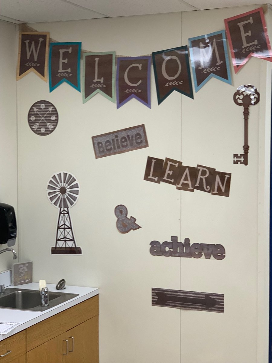 darryl_dr5's tweet photo. Universal Design for Learning, small group instruction and differentiation were evident at Seventh District ES; thanks Principal Denmyer for the tour. https://t.co/4ZbqTkcGyb