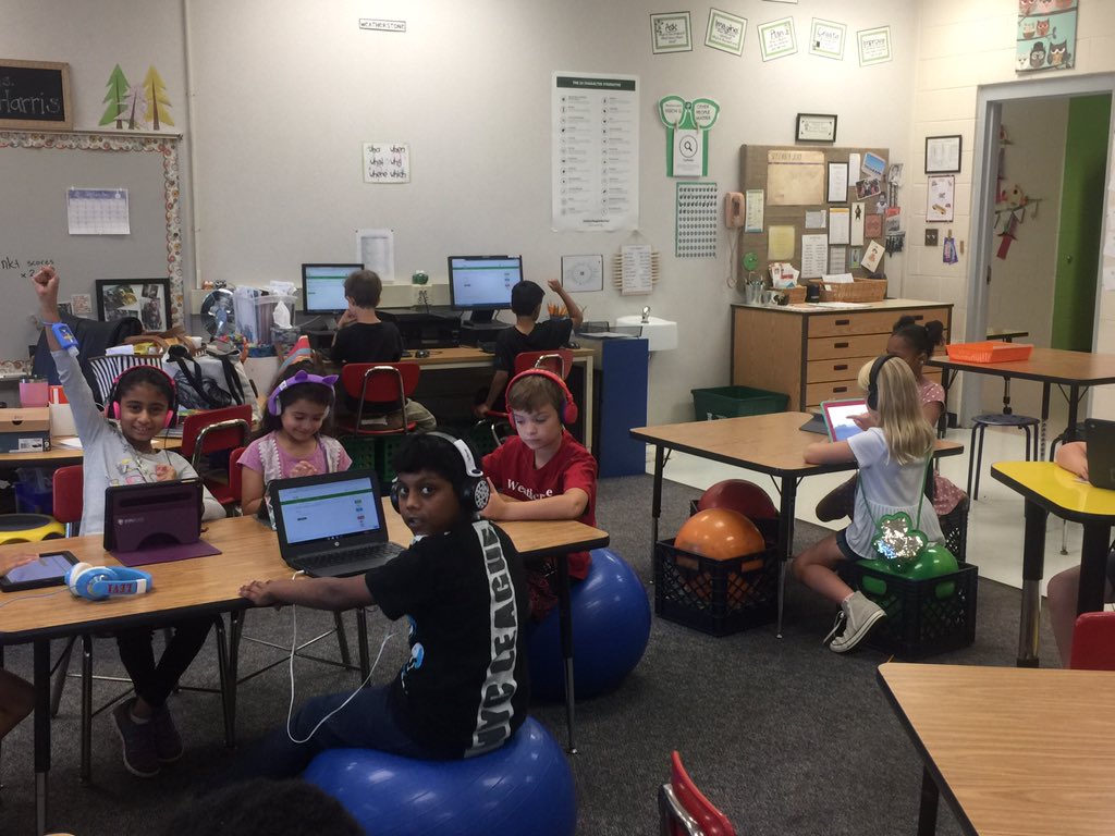 msharristweeter's tweet photo. Over 1,000 questions answered in less than an hour @IXLLearning @WeatherstoneES We are #seriousinsecond https://t.co/hlDPic6ENx