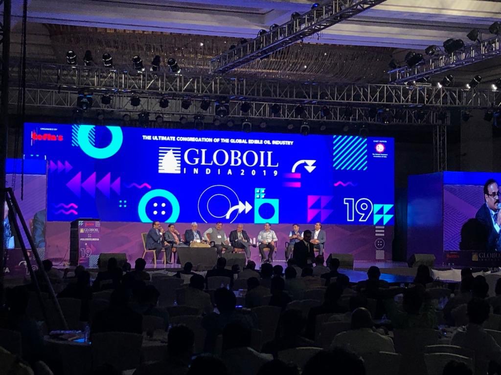 ControlunionARG's tweet photo. ¡Control Union presente en #GLOBOILINDIA 2019!
El evento se desarrolla en Mumbai, junto a todos los representantes de la industria mundial del aceite. Grandes oportunidades por delante!
#ControlUnionArgentina
#ControlUnionInspections https://t.co/QMNkO17S15