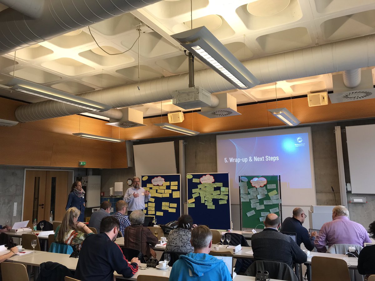 HFDdigital's tweet photo. Im Fokus: Herausforderungen&amp; Wünsche von Vertreter*innen von Medieneinrichtungen an HS. 

Unsere Kolleginnen Christine&amp; @yasmindjab waren heute bei der @amh_ev-Jahrestagung an der @UniBremen. Spannender Austausch zu Erfahrungen, Ideen &amp; Kooperationsmöglichkeiten!

#DigitalTurn https://t.co/7TQtS8P14l