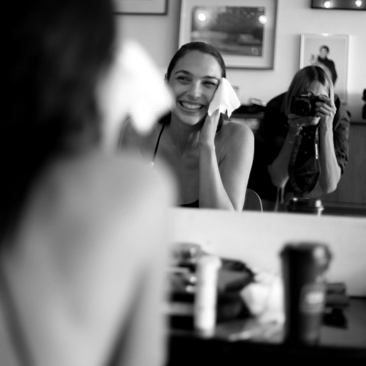 GalGadot's tweet photo. Done. It's been a great day :) https://t.co/hpMNCkjeGE