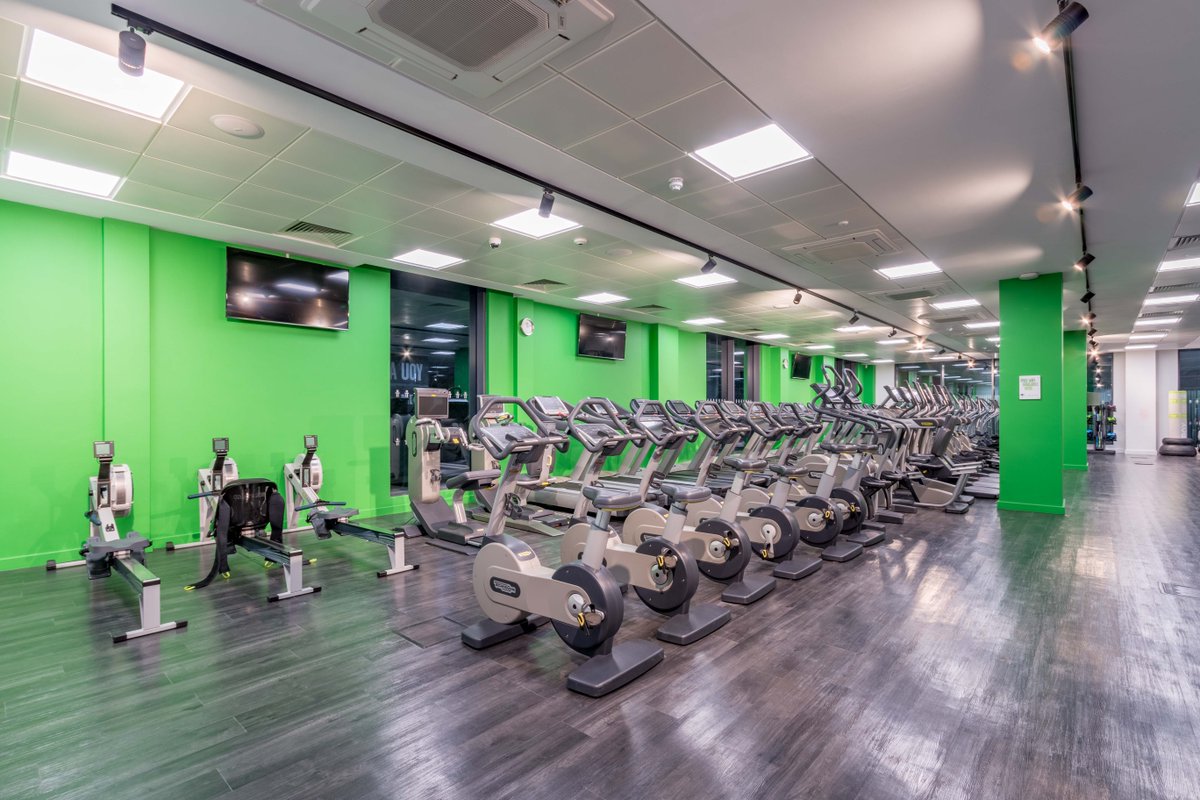 Better_Wembley's tweet photo. Calling All Students in Wembley..... First month just £10 and No Joining Fee. Follow the link below to join now https://t.co/cZJGbiLQ0I https://t.co/1QDvSLiJD0