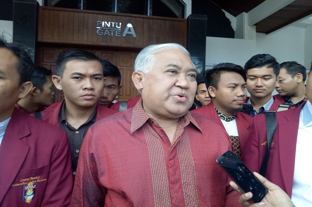 muhammadiyah's tweet photo. Kematian kader Ikatan Mahasiswa Muhammadiyah (IMM) Muhammad Randi akibat tertembak saat beraksi di DPRD Sulawesi Tenggara (Sultra) turut mengundang keprihatinan mantan Ketua Umum Pimpinan Pusat (PP) Muhammadiyah Din Syamsuddin.
#muhammadiyah #IMM #MahasiswaBergerak #1 https://t.co/xHy3nTutr3