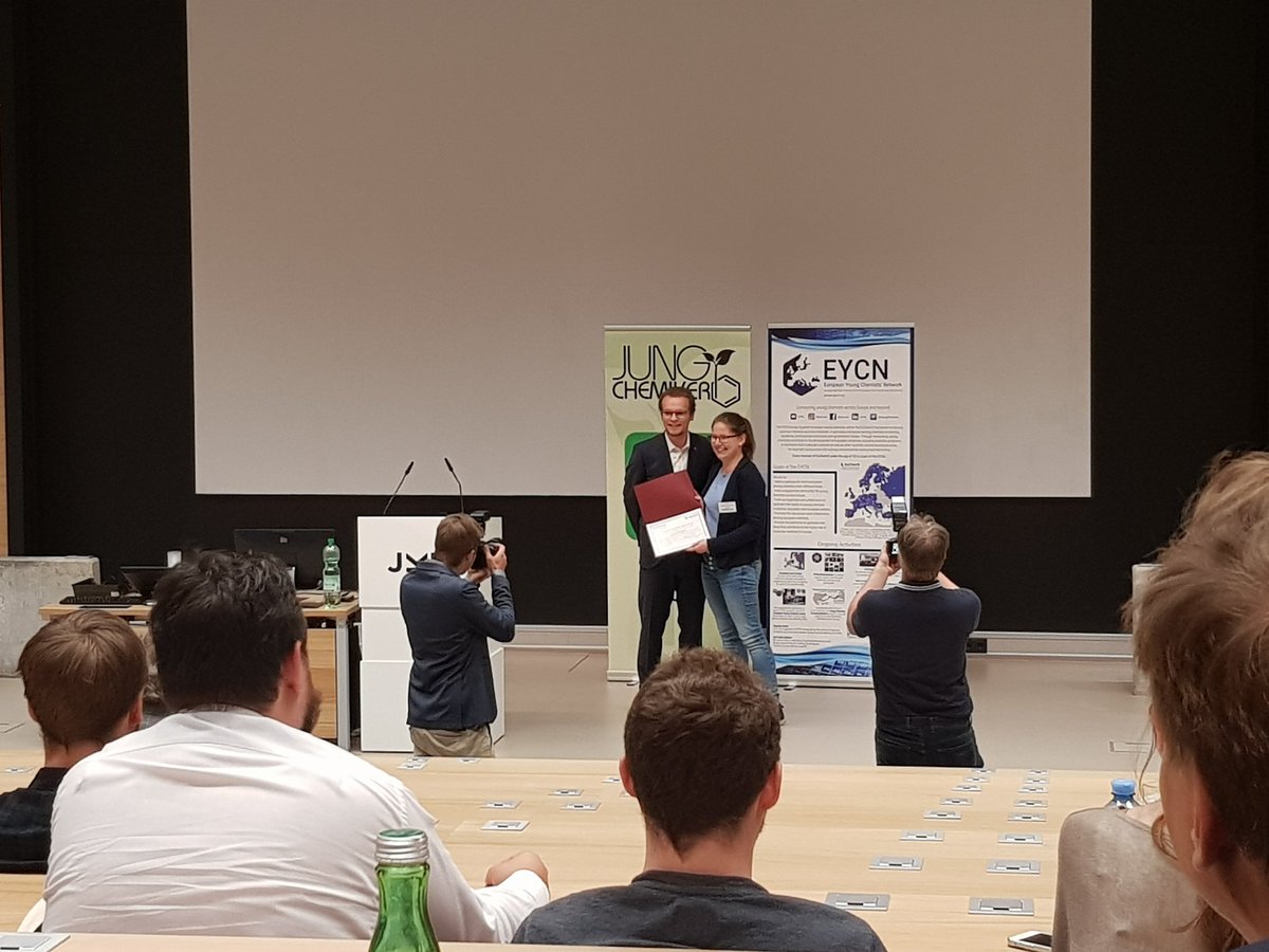 Congratulations @pfennigbauer for beeing awarded the <a href="/YoungChemists/">EYCN</a> poster award. #AustrianChemistryDays <a href="/BrigitteHolzer1/">Brigitte Holzer</a> <a href="/tuvienna/">tuvienna</a>