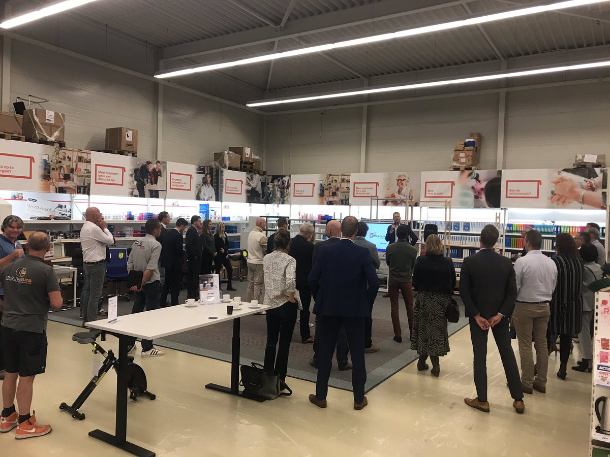 Vanmiddag aanwezig bij een zeer interessante business bijeenkomst van <a href="/NetwerkNoord/">Netwerk Noord</a> in de vestiging onze trotse <a href="/fcgroningen/">FC Groningen</a> hoofdsponsor <a href="/OfficeCentreNL/">Office Centre</a> . Dank voor de gastvrijheid!