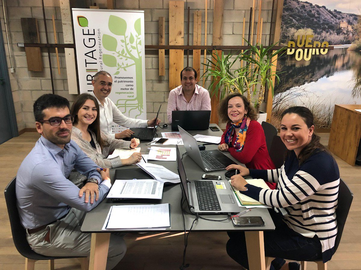 ClusterAeice's tweet photo. ¿Conoces el concepto turismo inteligente?¿Sabes lo que es la amigabilidad?
El proyecto #DTI+A financiado #Feder @jcyl, metodología para el desarrollo de Destinos turísticos inteligentes y amigables #cinntur #turismoexcelentecyl

@Grupo_Tecopy @GEOCyL #Valuarte #Trycsa @ILCyL https://t.co/nNVem3FHlt