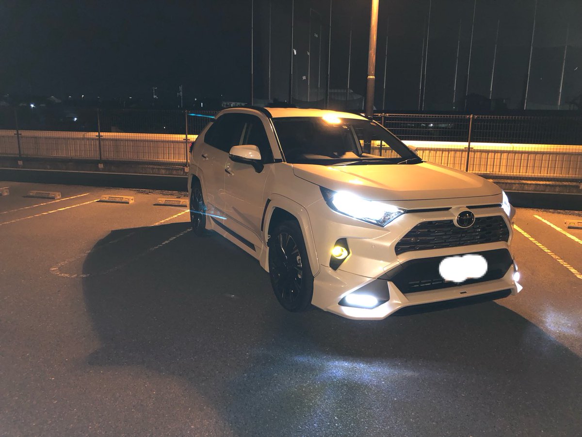 NAGATO8181's tweet photo. 先週の金曜日無事納車されてやっと写真撮れた^_^これから好きにまみれます(^ ^)
#RAV4
#TRD
#納車されました
#トヨタ
#GZPACKAGE https://t.co/MsyDmt2IRW