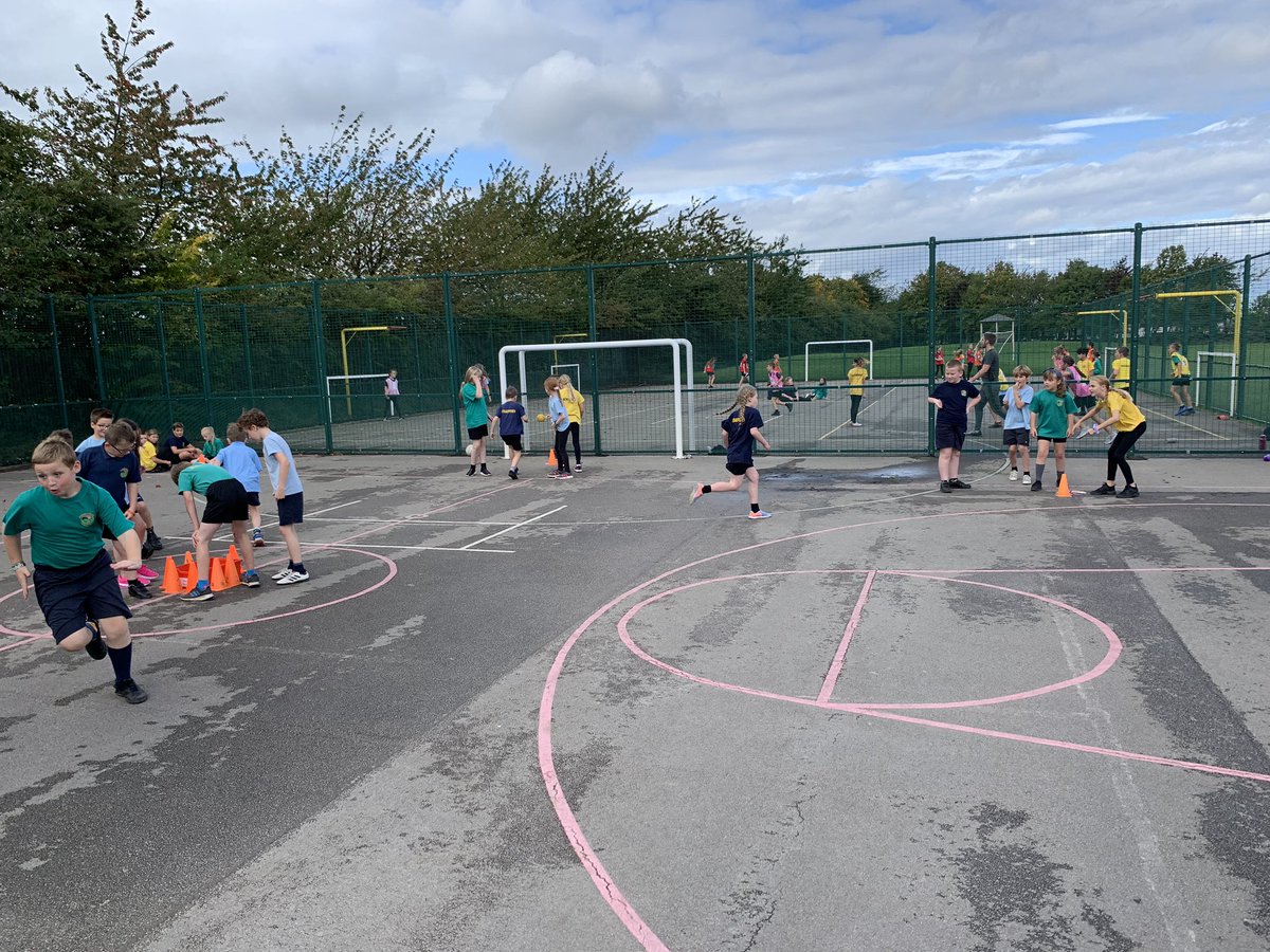Class12Hcps's tweet photo. This afternoon we played ‘Rainbow Wheel’ a game which involved memory skills, running and clear communication. Mr T had a colour wheel and we had to replicate the colours in the right order, the team with the correct sequence first WON! We loved it #Y5PE #NewGames https://t.co/rWffomnbZv