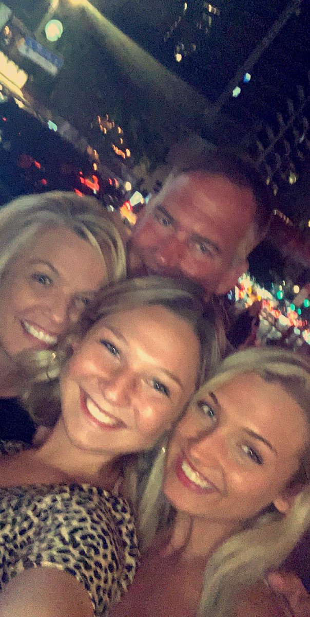 paigealexis1303's tweet image. happy birthday @peteeide!! love you! #1dad