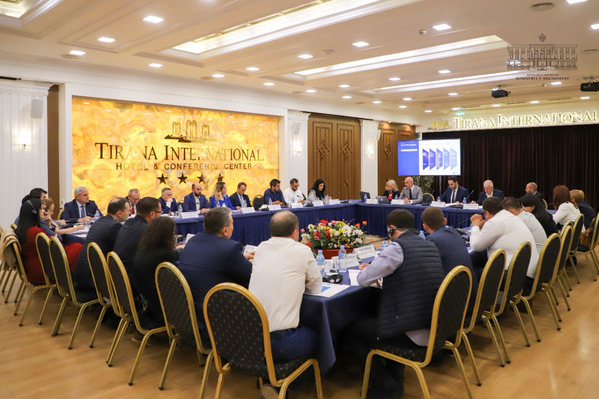 Besfort_AL's tweet photo. Round table on #TESTA network with @DGDIGIT of @EU_Commission, #PCCSEE & heads of several 🇦🇱 institutions, incl @PoliciaeShtetit @dpshtrr #AKSHI, emergjencat civile, SHISH, DSIK, DPPPP, tatime/dogana, etc.
Ready to take the #EU 'digital highway'! https://t.co/lGzPQPU5M6