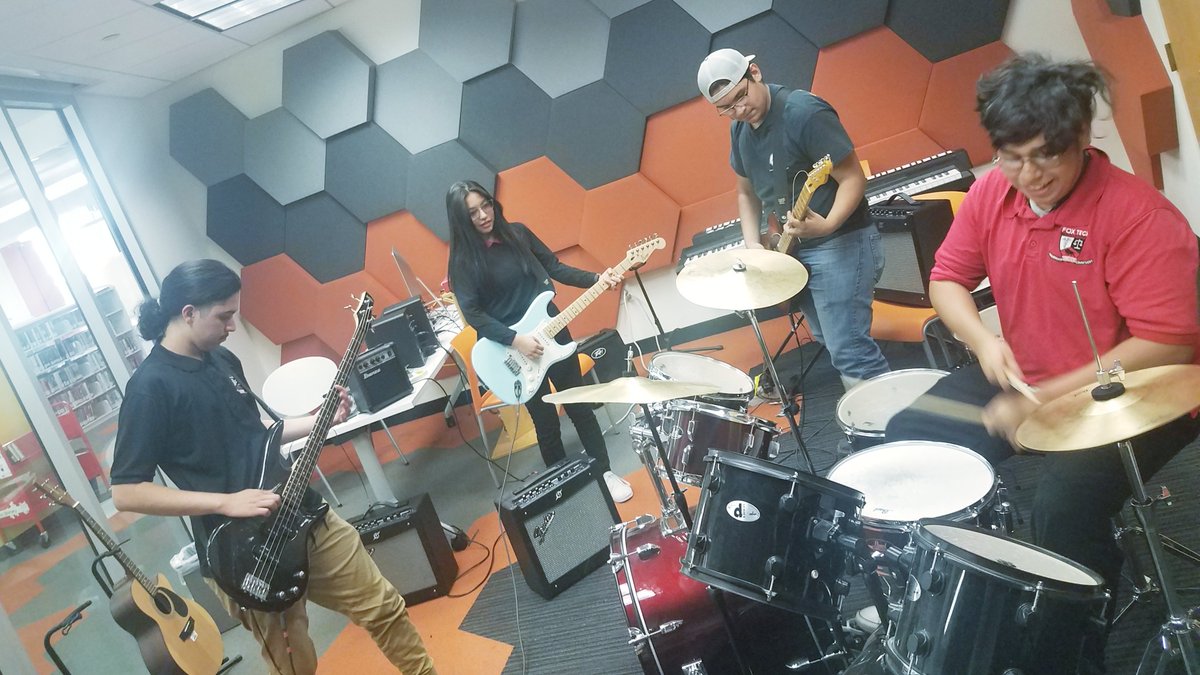 Some of our teens with a last minute practice for Rock The Plaza #rocktheplaza #SAPLRockthePlaza #eclecticelectric hope to see you there!!!! Sept. 28th 12-4
