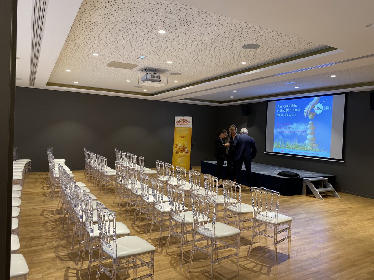 AmiensVakom's tweet photo. On vous attend à partir de 18h30 pour la conférence @VAKOMRESEAU à ne pas rater à Amiens ! https://t.co/pL37EgZ4EV