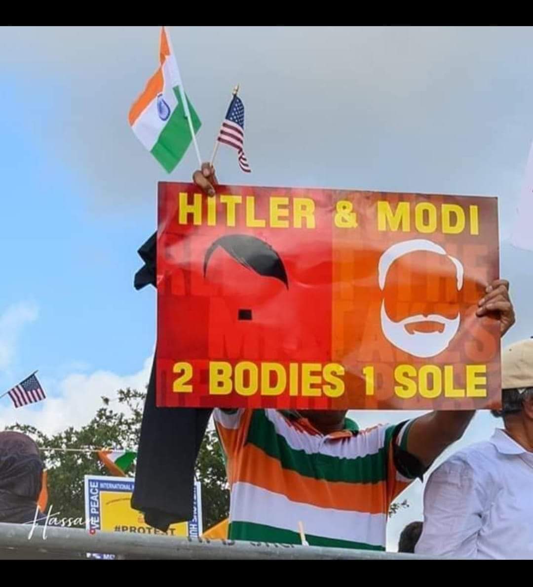 MangoManBR's tweet image. Indians: Modi government follows fascist ideologies. He reminds me of Hitler. 🤒

Bhakths: That&apos;s why we how him. 😌

#ModiFatherFaceOff