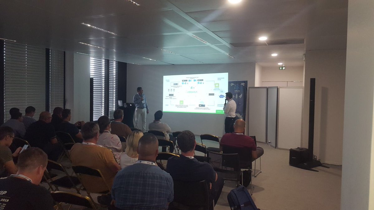 sdecarpe's tweet photo. @NetAppFrance @Veeam_Fr #dataprotection quand des experts de la donnée s’associent pour mieux servir leurs clients. C’était aujourd’hui au @VMUGFR https://t.co/ucIJBUTQr6