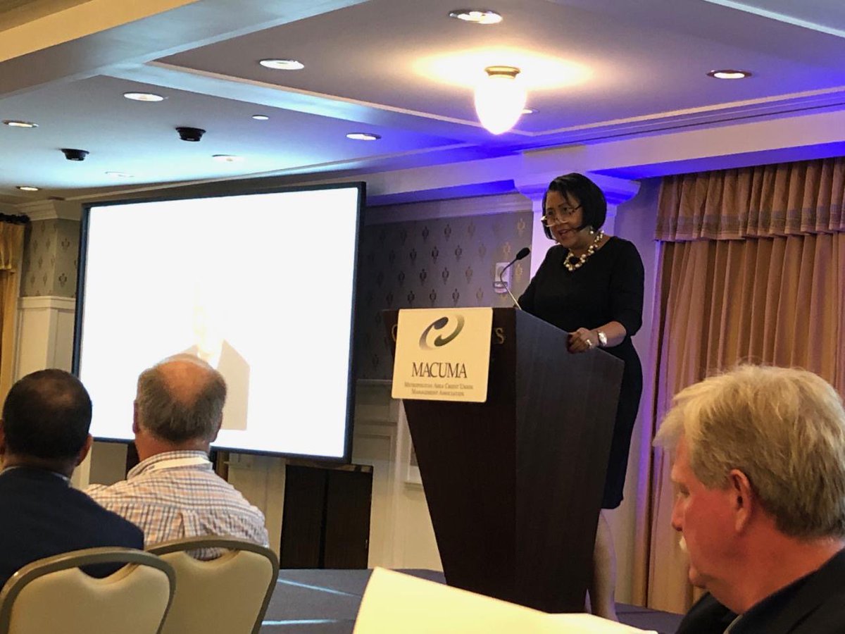 truenergyfcu's tweet photo. This week our wonderful CEO @LynetteSmithCU was asked to speak at the MACUMA's (Metropolitan Area Credit Union Management Association) Annual Leadership Conference. Great Job Lynette!

 #MACUMA #TruEnergy #PeopleHelpingPeople #CreditUnion https://t.co/jMjG5WWAJp