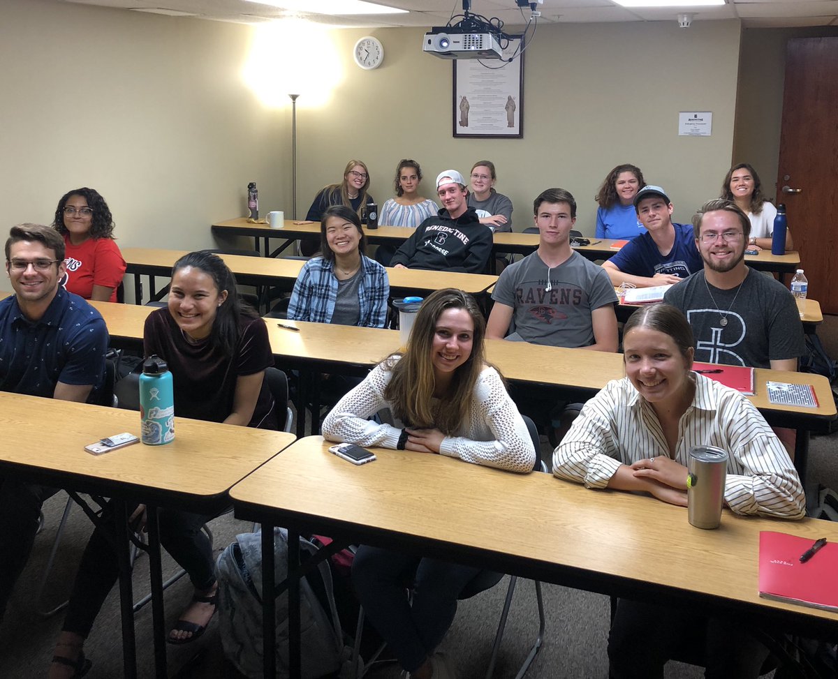 JohnHoltNews's tweet image. Great start to my day as a #FakeProfessor talking about real news! Great class at @BenedictineKS @CityofAtchison #AdoptedRaven #WhereGreatnessBegins