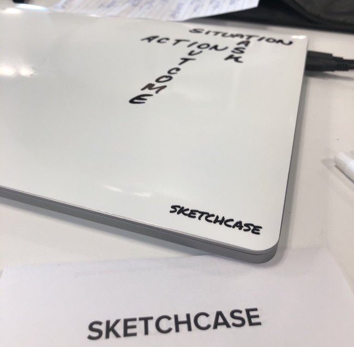 SketchcaseCOM's tweet photo. 📷: @joshhighet thankfully, there's something else out there. https://t.co/B4IW3vH0im