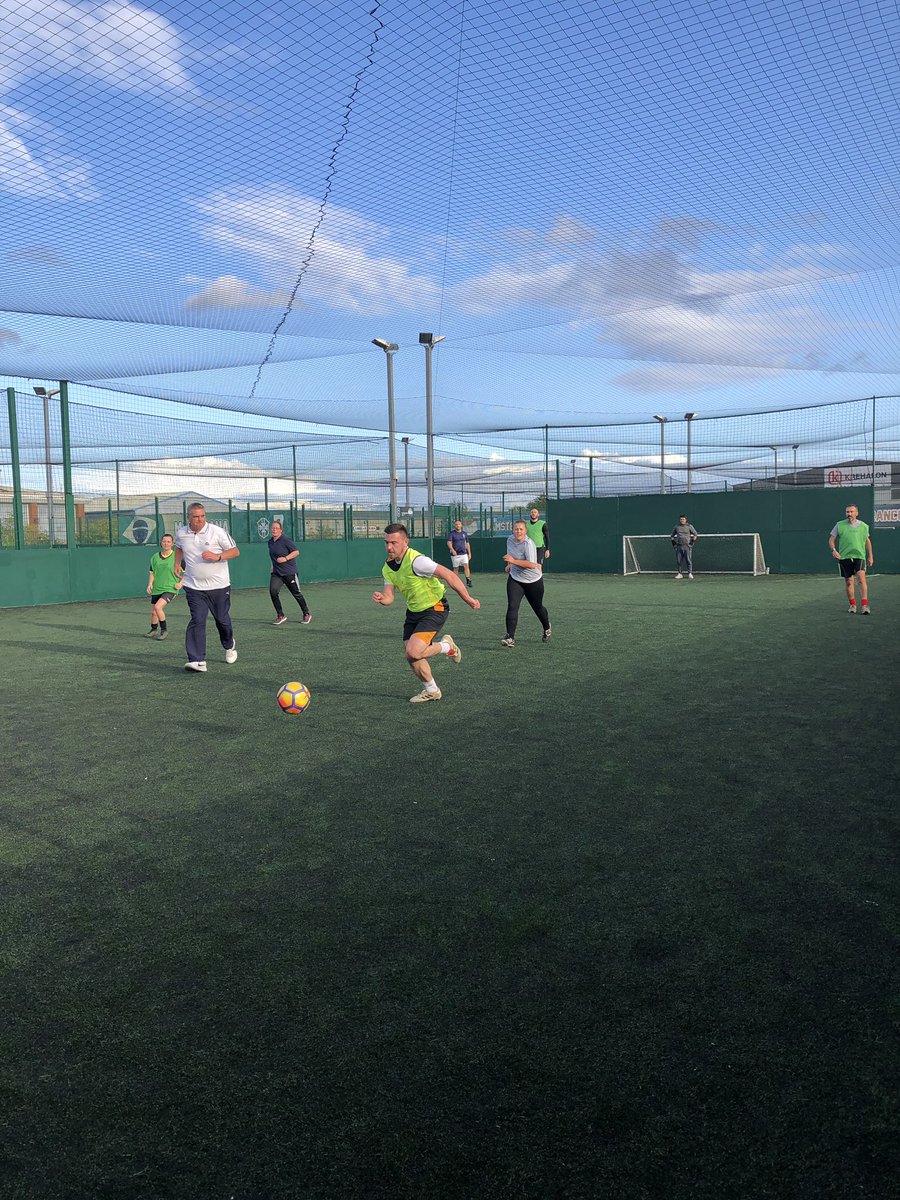 SpringCottagePS's tweet photo. The sporting enthusiasm doesn’t just stop with our children! #stafftournament #horizontrust @CleevePrimary @CavendishHull https://t.co/7mII0cDdw6