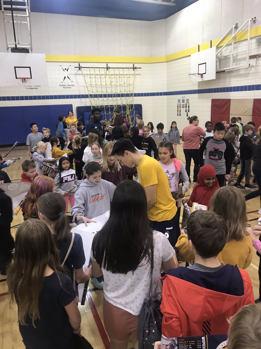 Gil Cheung tweet media