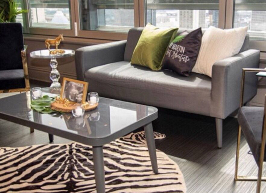 Hotel Saint Louis tweet media