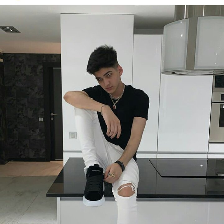 Florin Canta tweet media