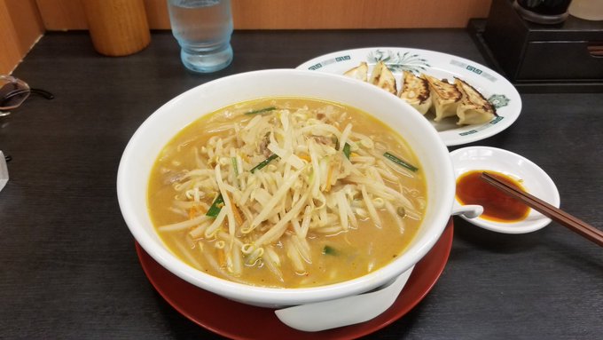 #日向坂46ワンマンライブ  2曲目がな恋とか予想外で泣くわ。ぱんのダッシュ、パリピのラップも良かった。ジョイラのペンライト綺麗だった。見どころ多すぎて、期待していたものと良い意味で違いすぎて、でも良いからこそ更なる欲が出てしまう。新曲聞きたかったな。お久の日高屋味噌ラー美味しかった。<a href="/tag/%E6%97%A5%E5%90%91%E5%9D%8246%E3%83%AF%E3%83%B3%E3%83%9E%E3%83%B3%E3%83%A9%E3%82%A4%E3%83%96"class="tags">#日向坂46ワンマンライブ</a>